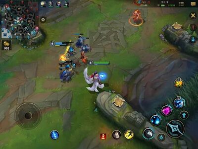 Скачать взломанную League of Legends: Wild Rift [Много монет] MOD apk на Андроид