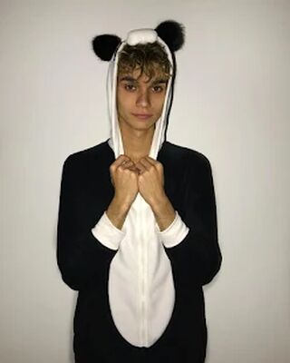 Скачать Marcus Dobre Wallpaper free [Unlocked] RUS apk на Андроид
